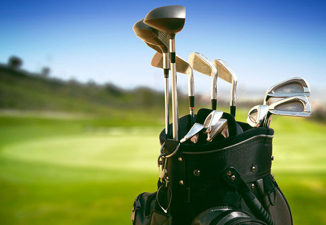 Things Every Golfer Should Have in Their Golf Bag