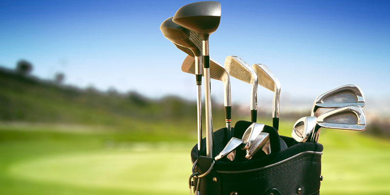 Things Every Golfer Should Have in Their Golf Bag