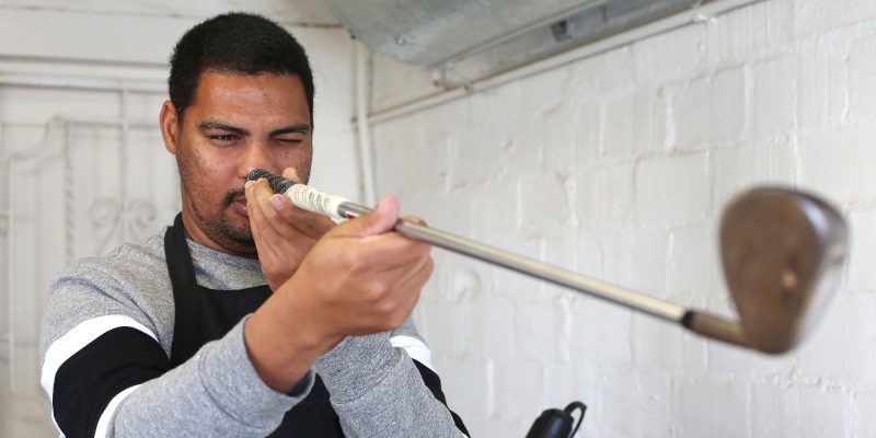 Why You Should Hire Golf Club Repair Services